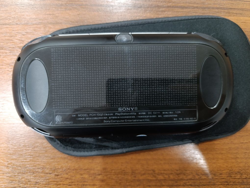 Psvita fat прошитая в хорошем состояние