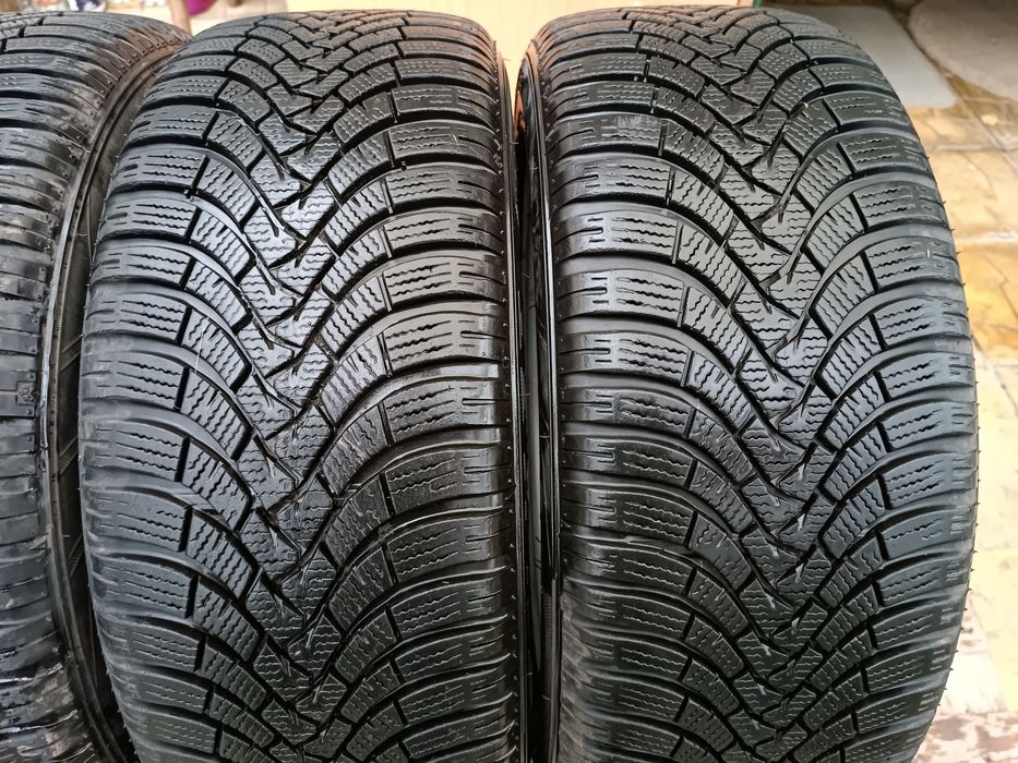 4бр. зимни гуми 215/50/17 Falken