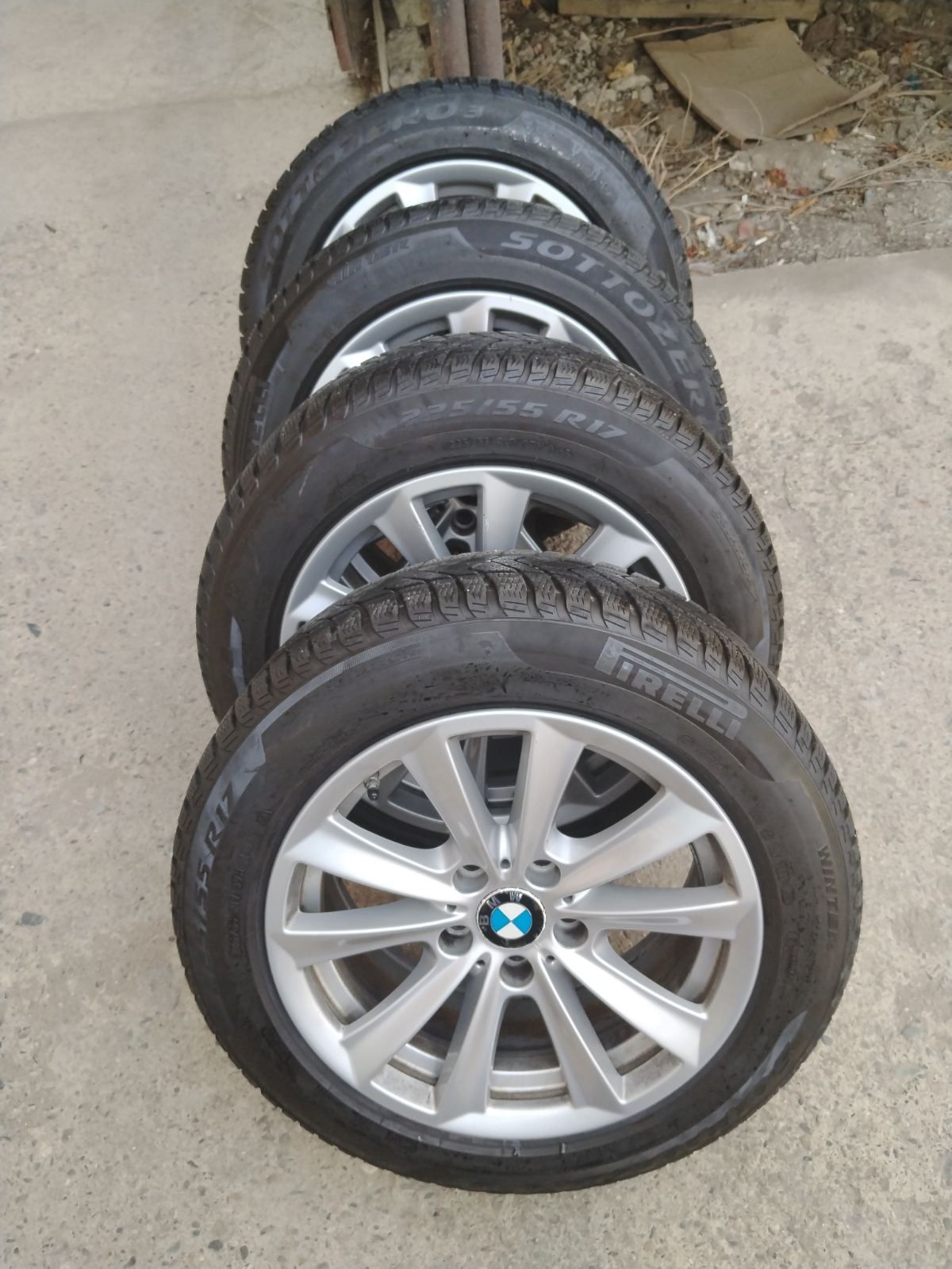 Зимни гуми Pirelli 225 / 55 R17 DOT 4020