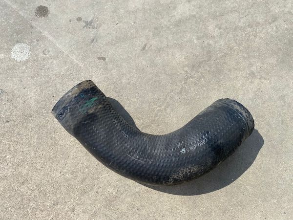 Furtun intercooler Volvo V40 1.9 2004 37870307