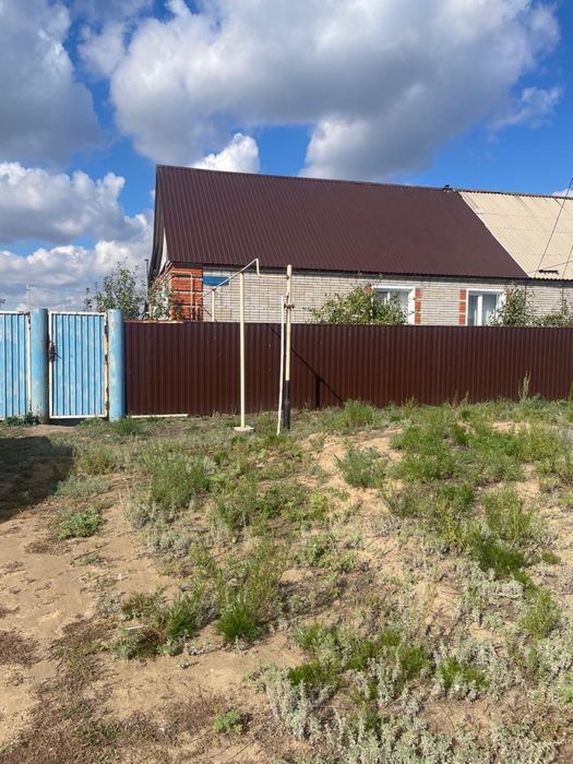 Продам квартиру в двухквартирном доме в мкр Кунай