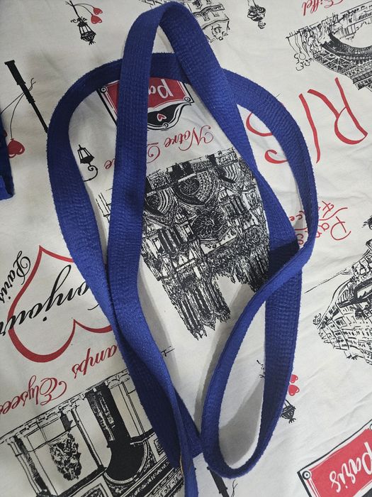 Продам кимоно в хорошем состоянии. Рост 175 сантиметров. Синего цвета,