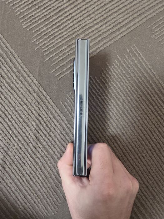 Samsung Galaxy Z Fold 4- 512GB/12GB RAM