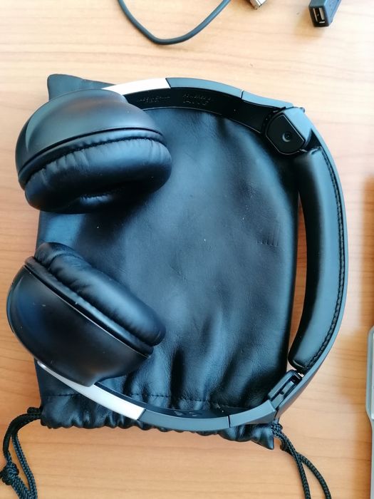 Căști Bluetooth Mercedes-Benz W221 / S Class AKG