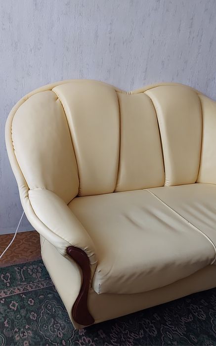 Диван от еко-кожа