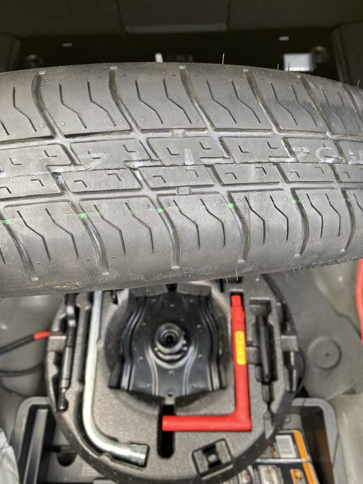 Roata rezerva slim kit cric cheie roti Audi A4 B8 B9 A5 A6 C7 C8