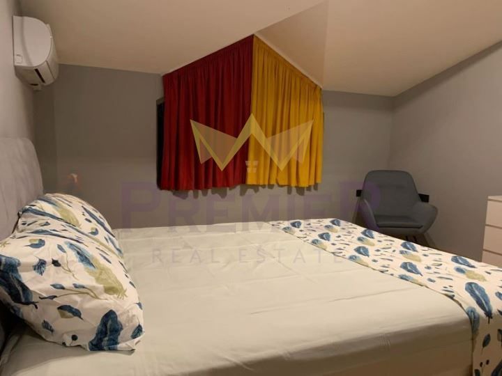 Тристаен апартамент + Паркомясто, Кабелна Тв, Интернет и входни такси