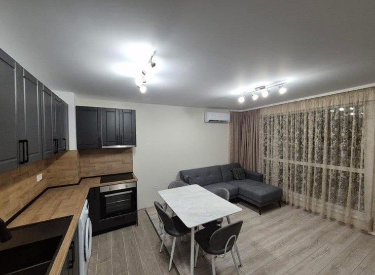 Без посредник! Двустаен обзаведен апартамент с паркомясто Пчелина