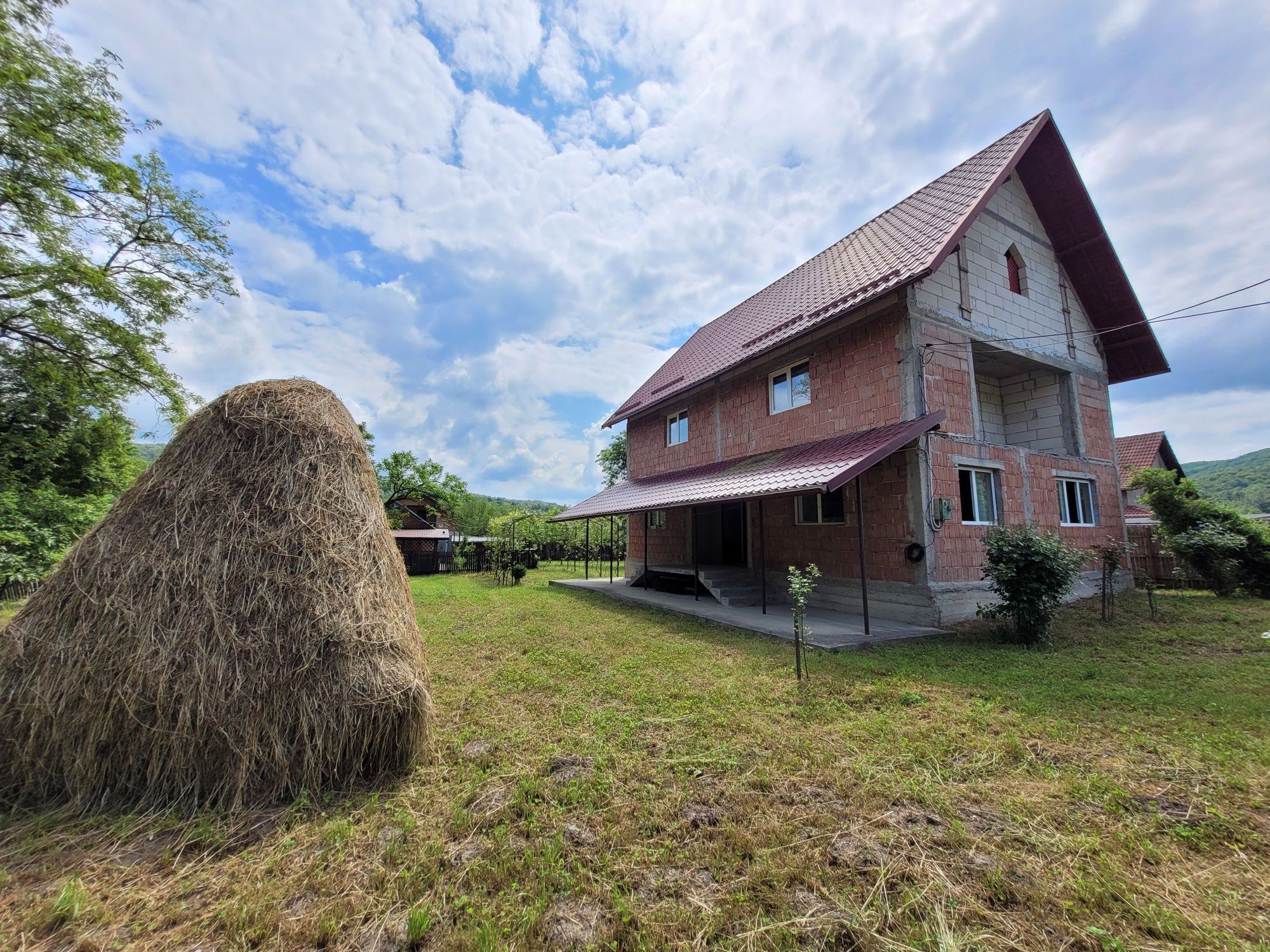 Casa de vanzare Tutana, 3 km de A1 Bucuresti - Sibiu