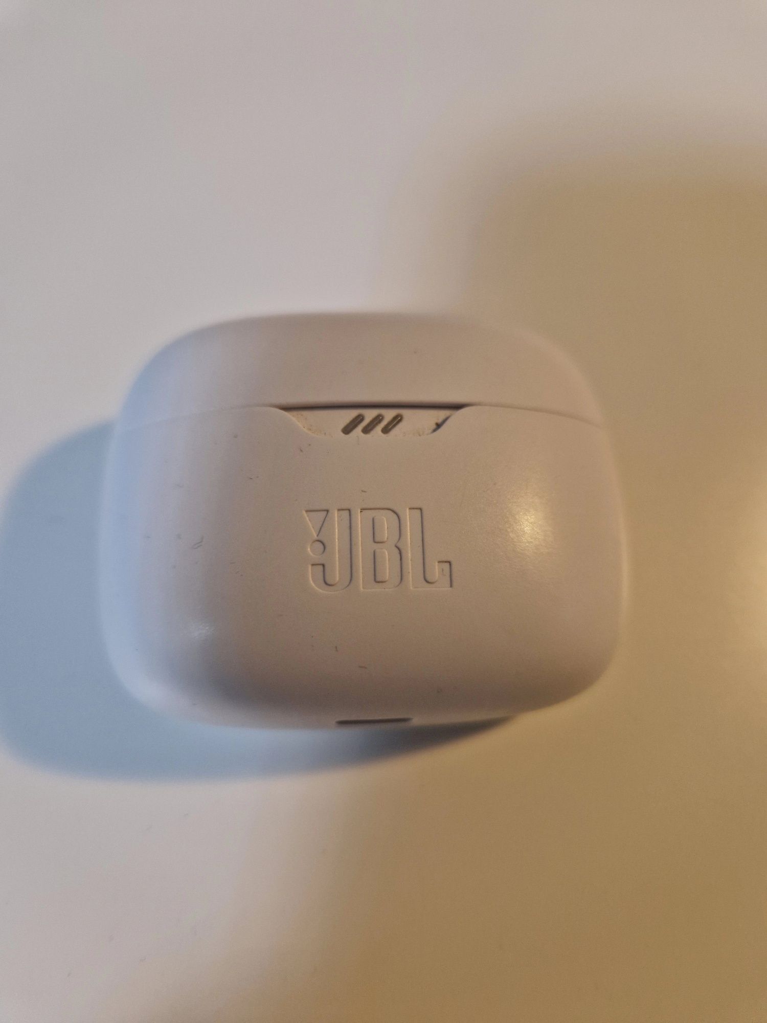 Bluetooth слушалки JBL