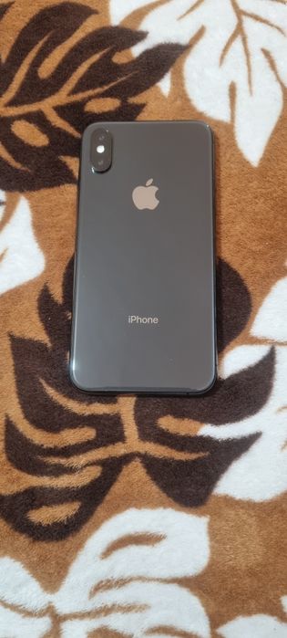 Vând iPhone xs 256gb baterie 73