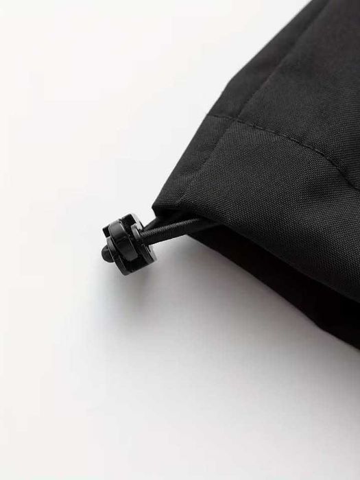 Мъжко ветроустойчиво спортно яке с качулка