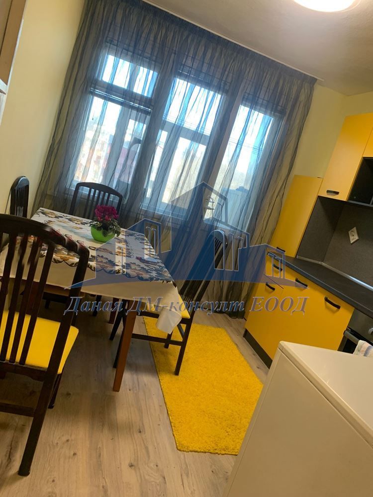 Продава се Двустаен апартамент в Шумен, Херсон - 61 кв.м за 1965 €/кв.м - Снимка #1