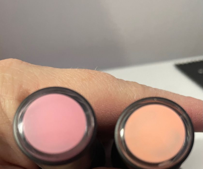 Vând Gel unghii semi.