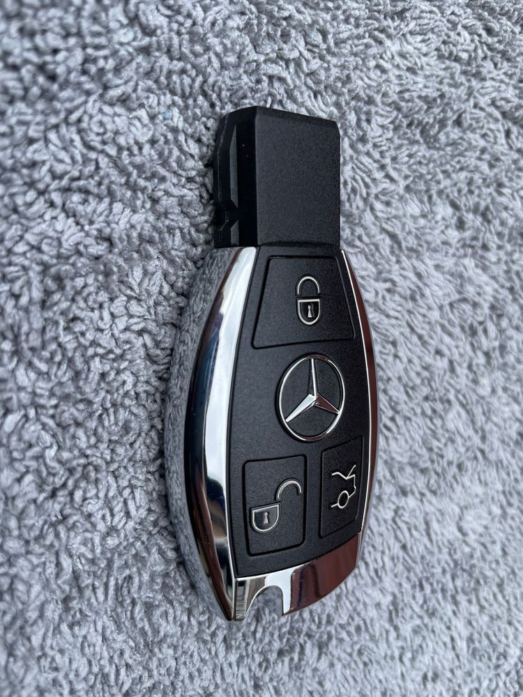 Carcasa cheie telecomanda Mercedes Benz 3 butoane model cromat