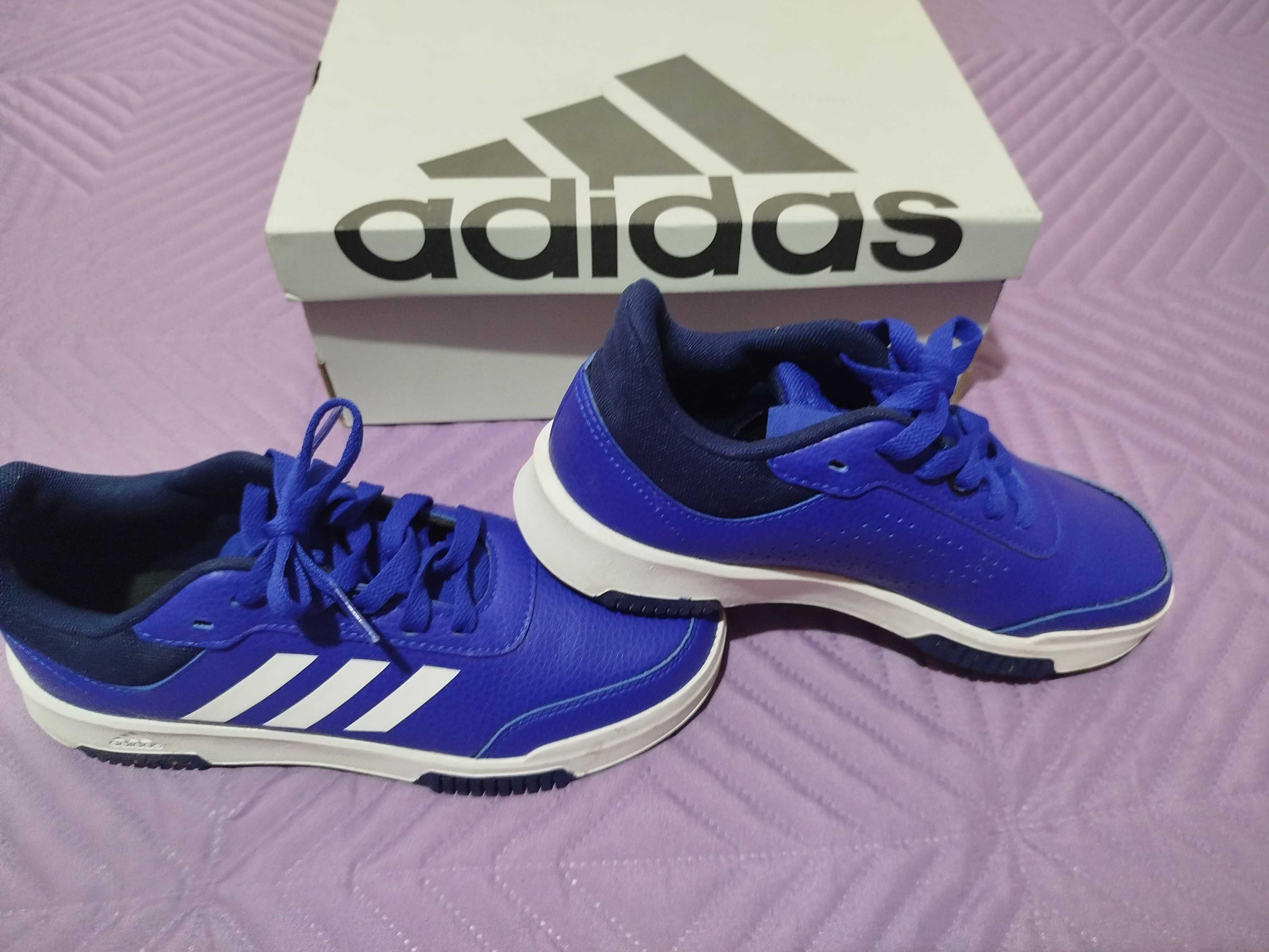 Дамски маратонки Adidas 36 номер/22.5см/