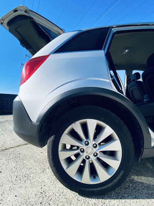 Spre vanzare Opel Antara 4x4 2.2