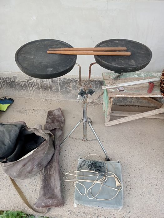 Инструмент электромузикалний ЛЕЛ УДС