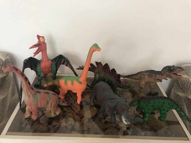 7 dinozauri cauciuc 35 - 40 cm