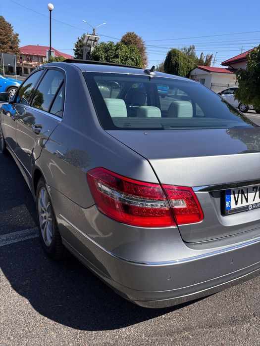 Mercedes E-Class w212 VÂND SAU SCHIMB