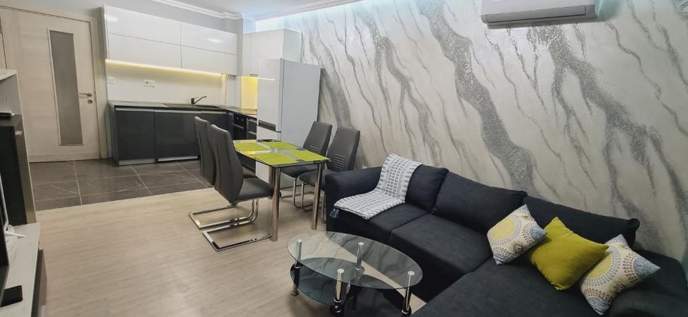 Дава се под наем Двустаен апартамент в Пловдив, Тракия - 68 кв.м за 480 € - Снимка #1