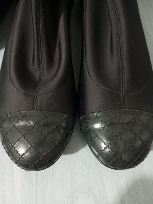 Cizme piele naturala și material textil, mărimea 35. Transport 5 lei
