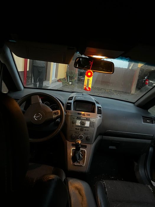 Opel Zafira 1.9DCTI