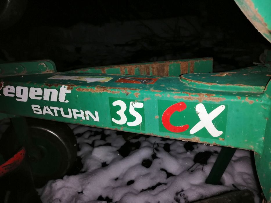 Vând plug reversibil