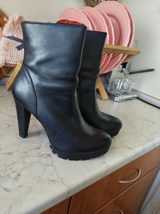 Дамски полуботи с платформа.Естествена кожа!