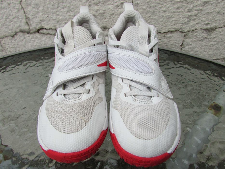 Детски маратонки Nike Team Hustle D 11