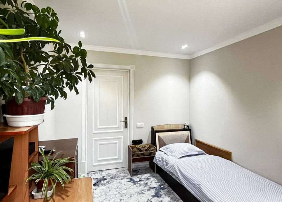 Квартира продаётся Чиланзар 25 квартал 4/4/5 меб тех Алмаз рест