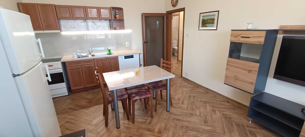 Дава се под наем Тристаен апартамент в София, Младост 2 - 71 кв.м за 714 € - Снимка #4
