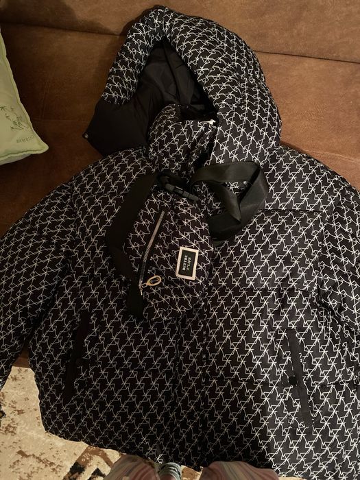 Продам куртку