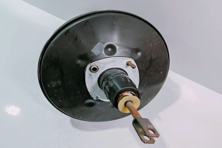 Tulumba Frana   cu pompa servofrana Dacia Logan prima generatie