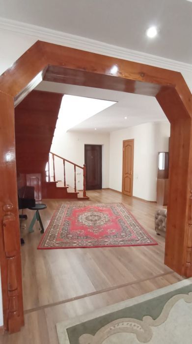 Кирпичный дом из 6 ти комнат в Красном Камне