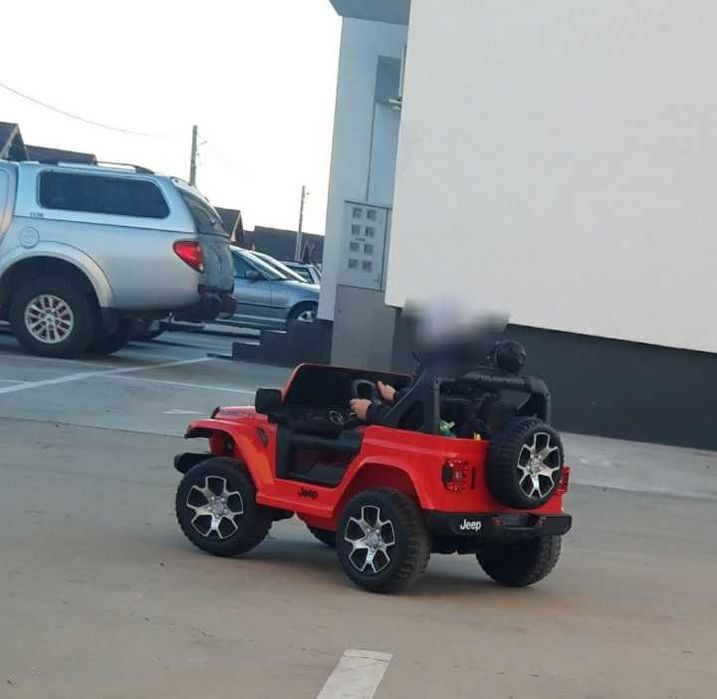 Masina electrica copii jeep rubicom