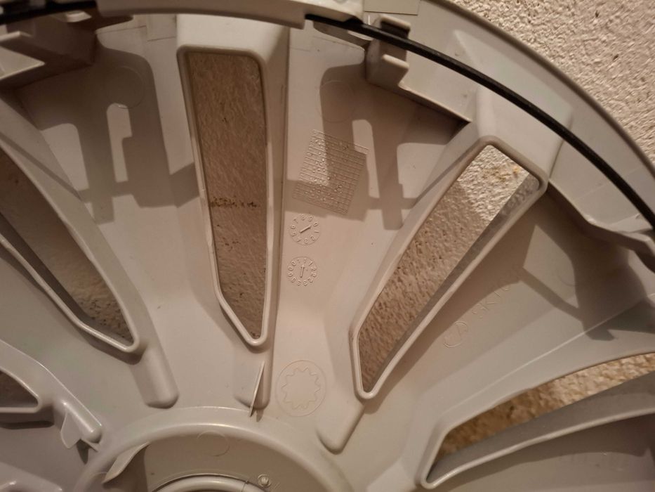 Оригинални капаци - тасове за Шкода 16 "