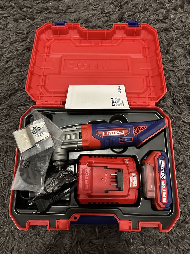 Aparat multifuncțional multi-tool
