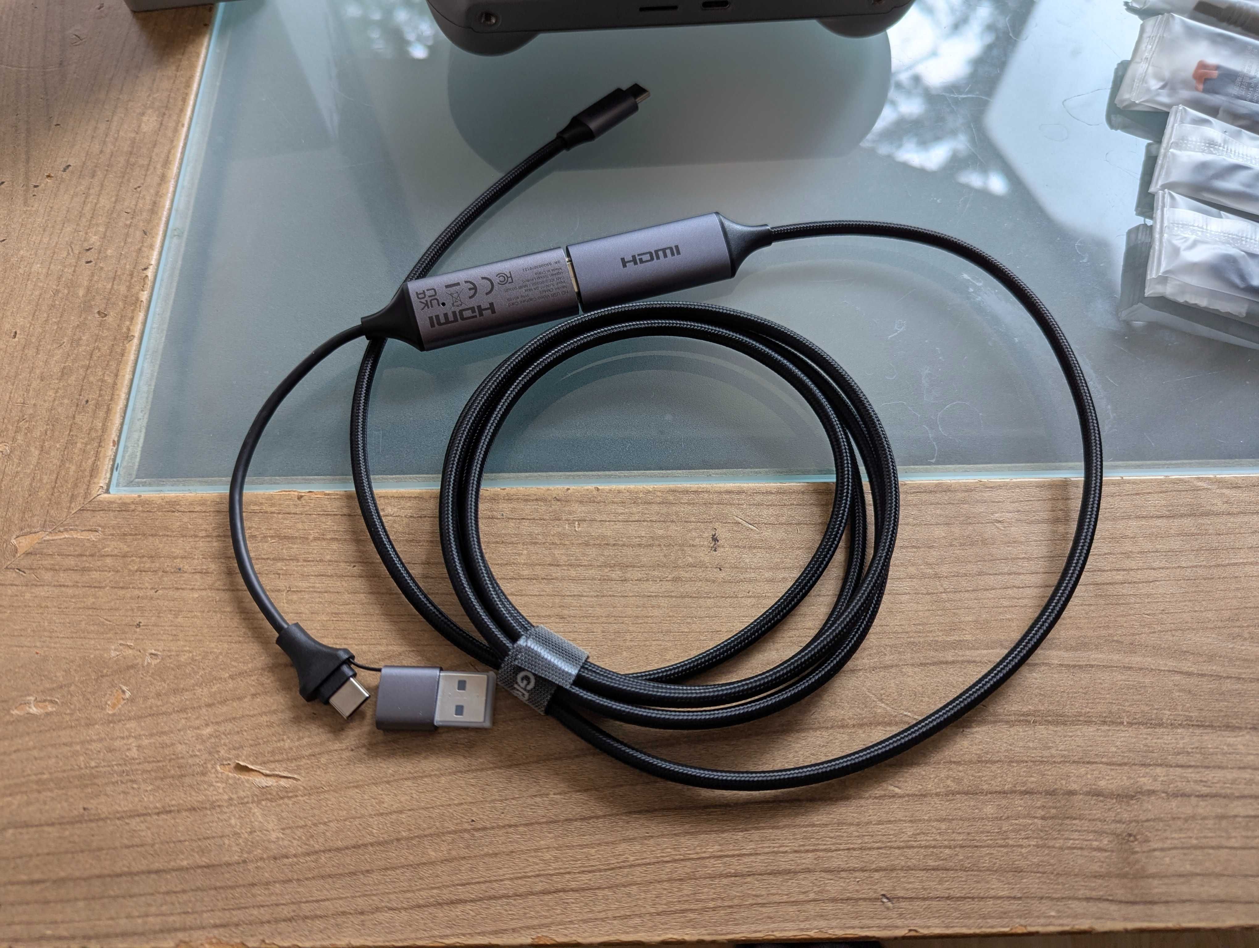 DJI Mini 4 Pro (Fly More Combo) + 128 GB microSD + live view cable