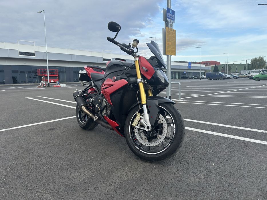 BMW S1000r