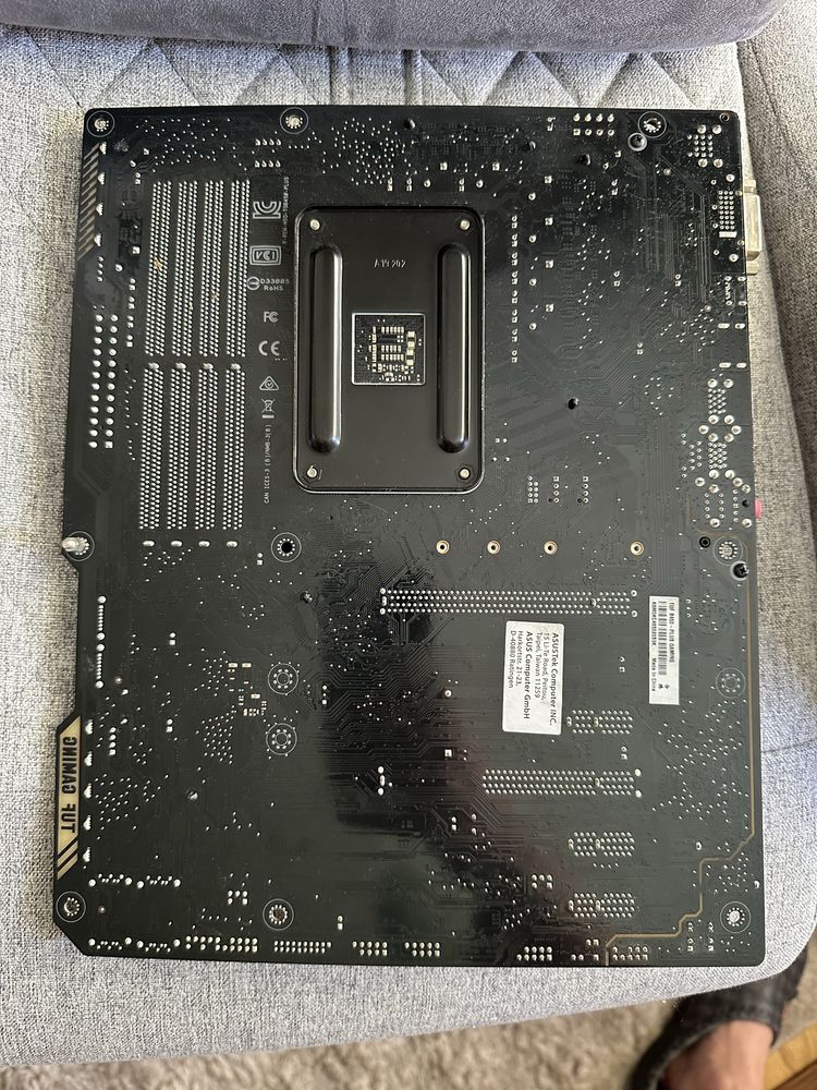 Дънна платка / Дъно ASUS TUF B450-PLUS GAMING