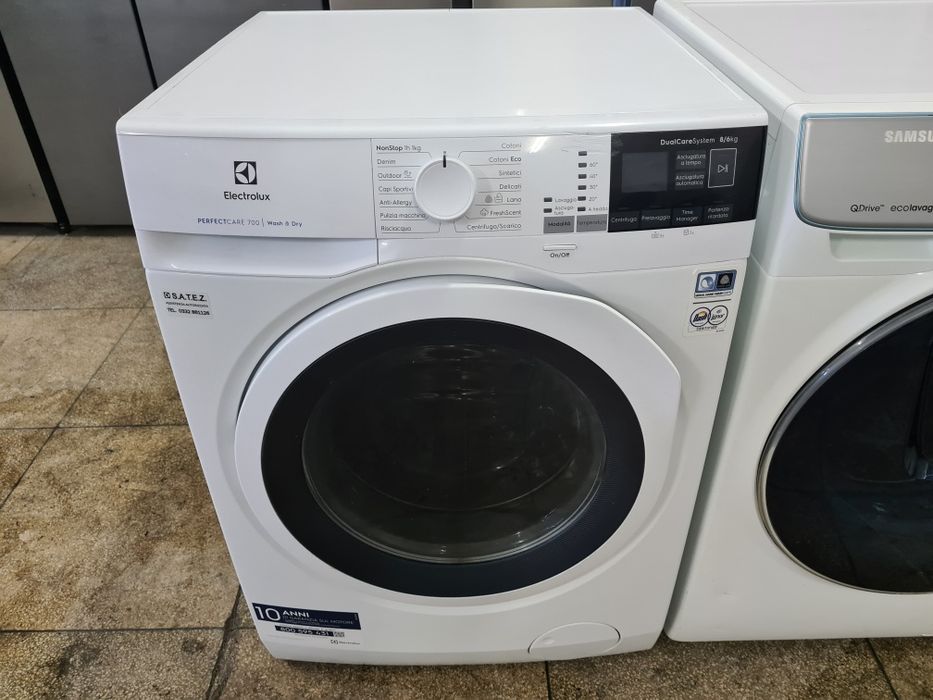 Mașină de spălat Electrolux seria 700 dry  8/6kg