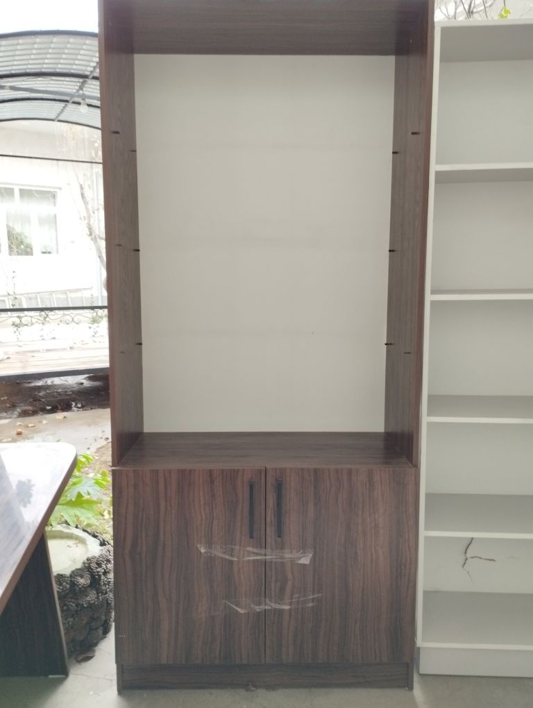 Mebel sotiladi Santayana zor