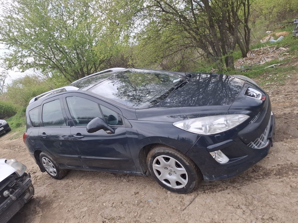 Dezmembrez peugeot 308 Sw an 2012 motor 1.6 diesel