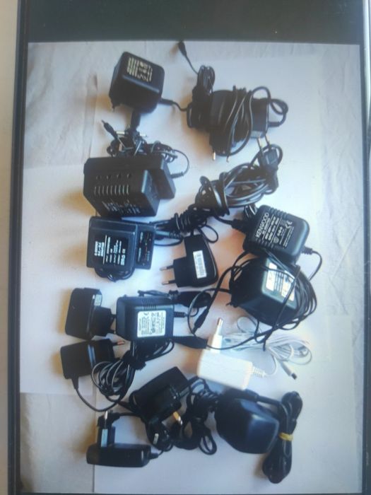 Incărcătoare cu diferite tensiuni de alimentare