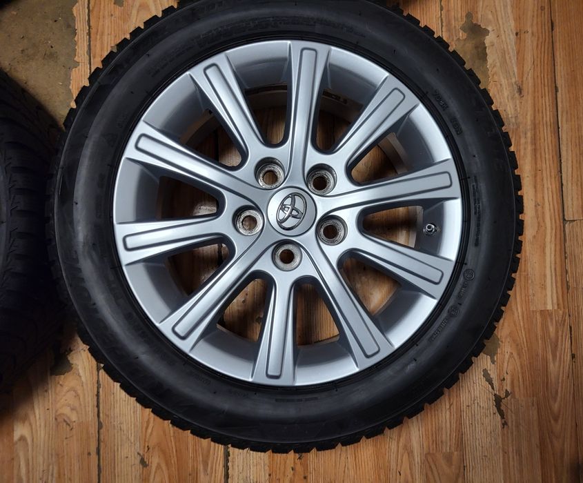 джанти 16" 5х114,3 Toyota гуми 205/55/16 Bridgestone зимни