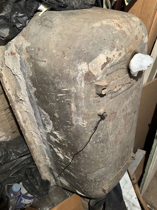 Cadă veche din fontă