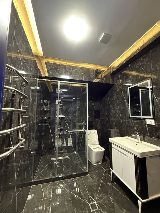 Samkochda 3 xona kvartira sotiladi