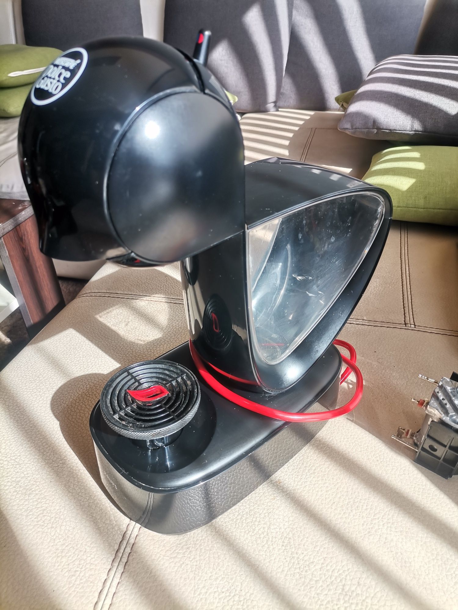 Кафе машина Dolce gusto Infinissima Неработеща!