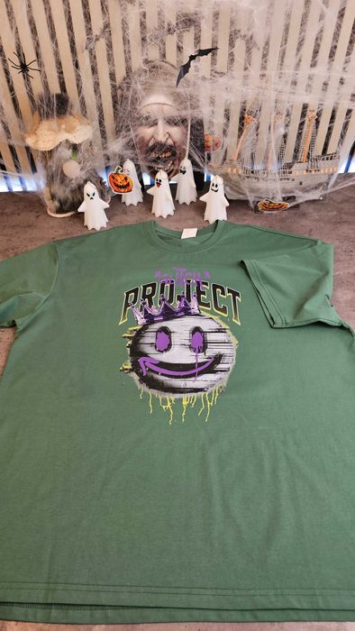 Продается мужская футболка с принтом